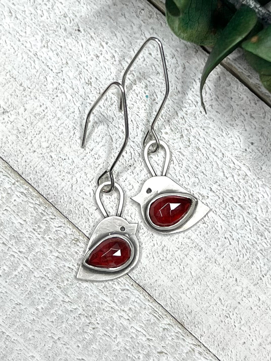 How Does Your Garden Grow - Pink Sapphire Songbird Earrings - MARTINIJewels